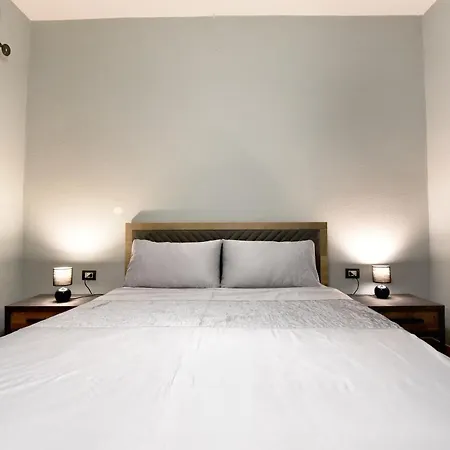 Sia Apartment *